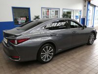 USED 2021 71 LEXUS ES 2.5 300H 4d 215 BHP SAT NAV SUNROOF LEATHER CAMERA HEATED SEATS HEATED STEERING WHEEL 1 OWNER LEXUS WARRANTY TILL SEPT 2031