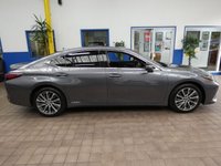 USED 2021 71 LEXUS ES 2.5 300H 4d 215 BHP SAT NAV SUNROOF LEATHER CAMERA HEATED SEATS HEATED STEERING WHEEL 1 OWNER LEXUS WARRANTY TILL SEPT 2031