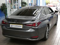 USED 2021 71 LEXUS ES 2.5 300H 4d 215 BHP SAT NAV SUNROOF LEATHER CAMERA HEATED SEATS HEATED STEERING WHEEL 1 OWNER LEXUS WARRANTY TILL SEPT 2031