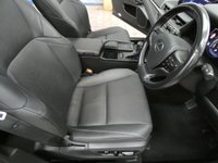 USED 2021 71 LEXUS ES 2.5 300H 4d 215 BHP SAT NAV SUNROOF LEATHER CAMERA HEATED SEATS HEATED STEERING WHEEL 1 OWNER LEXUS WARRANTY TILL SEPT 2031