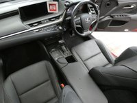 USED 2021 71 LEXUS ES 2.5 300H 4d 215 BHP SAT NAV LEATHER SUNROOF CAMERA PARKING SENSORS 1 OWNER 10 YR LEXUS WARRANTY