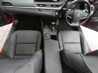 USED 2021 71 LEXUS ES 2.5 300H 4d 215 BHP SAT NAV LEATHER SUNROOF CAMERA PARKING SENSORS 1 OWNER 10 YR LEXUS WARRANTY