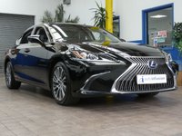 USED 2021 21 LEXUS ES 2.5 300H 4d 215 BHP SAT NAV SUNROOF LEATHER HEATED SEATS HEATED STEERING WHEEL CRUISE CONTROL REAR VIEW CAMERA PARKING SENSORS LEXUS WARRANTY TILL MAY 2031