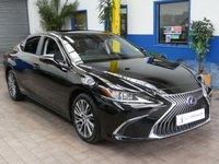 USED 2021 21 LEXUS ES 2.5 300H 4d 215 BHP SAT NAV SUNROOF LEATHER HEATED SEATS HEATED STEERING WHEEL CRUISE CONTROL REAR VIEW CAMERA PARKING SENSORS LEXUS WARRANTY TILL MAY 2031