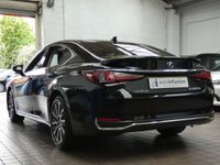 USED 2021 21 LEXUS ES 2.5 300H 4d 215 BHP SAT NAV SUNROOF LEATHER HEATED SEATS HEATED STEERING WHEEL CRUISE CONTROL REAR VIEW CAMERA PARKING SENSORS LEXUS WARRANTY TILL MAY 2031