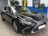 USED 2021 21 LEXUS ES 2.5 300H 4d 215 BHP SAT NAV SUNROOF LEATHER HEATED SEATS HEATED STEERING WHEEL CRUISE CONTROL REAR VIEW CAMERA PARKING SENSORS LEXUS WARRANTY TILL MAY 2031