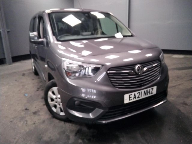 2021 21 Vauxhall Combo Life 1.5 SE XL S/S 5d 101 BHP