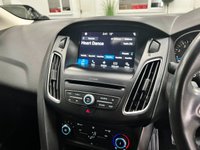 USED 2017 17 FORD FOCUS 1.0 ZETEC EDITION 5d 100 BHP NAV+BLUETOOTH+PRIVACY+CRUISE
