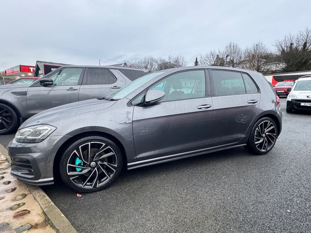 USED 2017 67 VOLKSWAGEN GOLF 2.0 GTD TDI 5d 182 BHP DISCOVER NAV & REAR CAMERA