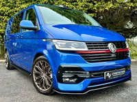 USED 2023 23 VOLKSWAGEN TRANSPORTER 2.0 T32 TDI KOMBI HIGHLINE 150 BHP * HEATED LEATHER / CAMERA / FULL LV KIT 1 OWNER FROM NEW WITH ONLY 4K MILES ******* MASSIVE SPEC VEHICLE