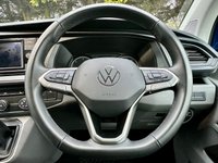 USED 2023 23 VOLKSWAGEN TRANSPORTER 2.0 T32 TDI KOMBI HIGHLINE 150 BHP * HEATED LEATHER / CAMERA / FULL LV KIT 1 OWNER FROM NEW WITH ONLY 4K MILES ******* MASSIVE SPEC VEHICLE