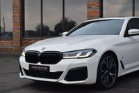 USED 2020 BMW 5 SERIES 3.0 530D XDRIVE M SPORT MHEV 4d 282 BHP REAR TV / SUNROOF / LASERLIGHT