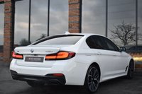 USED 2020 BMW 5 SERIES 3.0 530D XDRIVE M SPORT MHEV 4d 282 BHP REAR TV / SUNROOF / LASERLIGHT