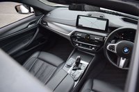 USED 2020 BMW 5 SERIES 3.0 530D XDRIVE M SPORT MHEV 4d 282 BHP REAR TV / SUNROOF / LASERLIGHT