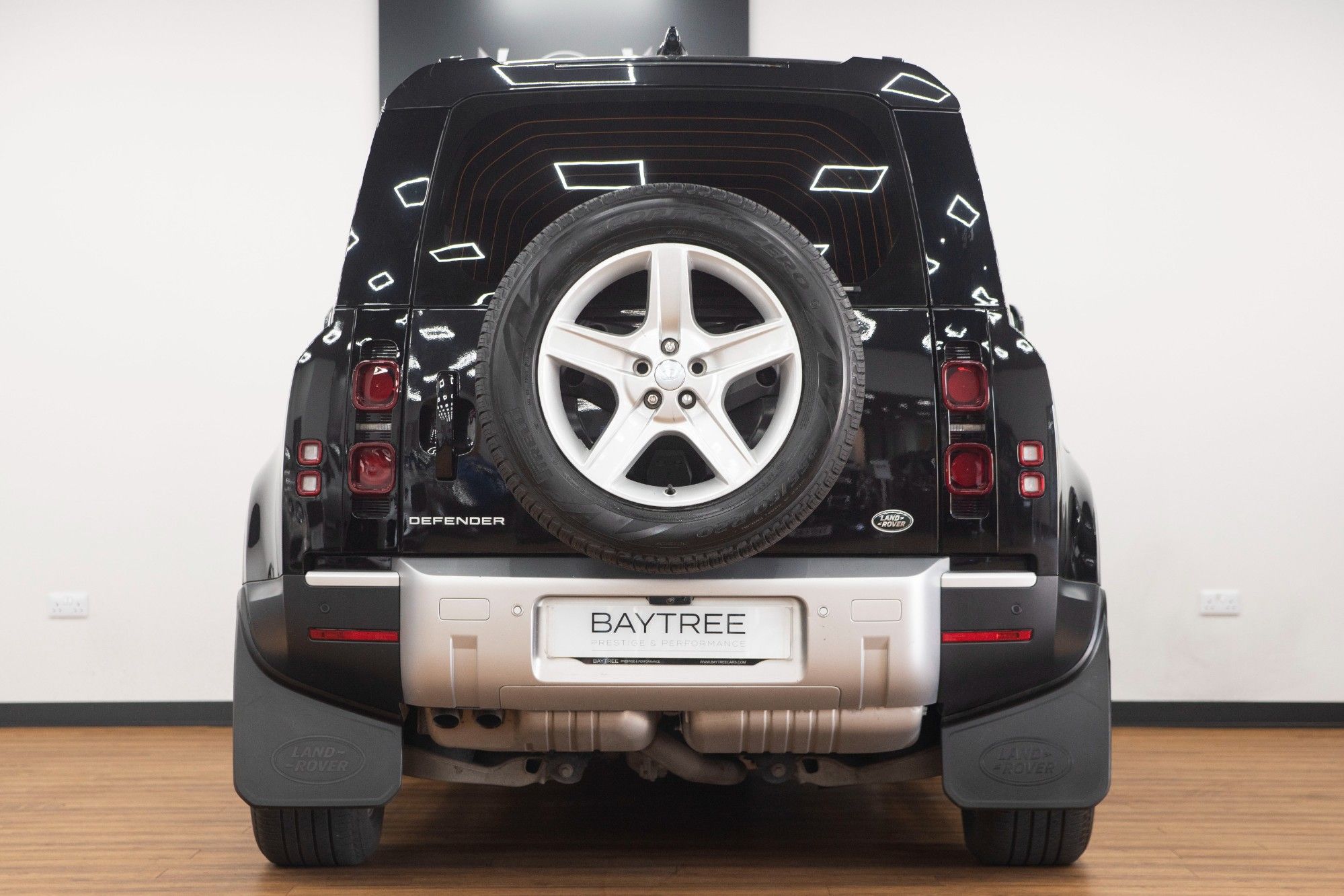 USED 2021 21 LAND ROVER DEFENDER 3.0 SE MHEV 