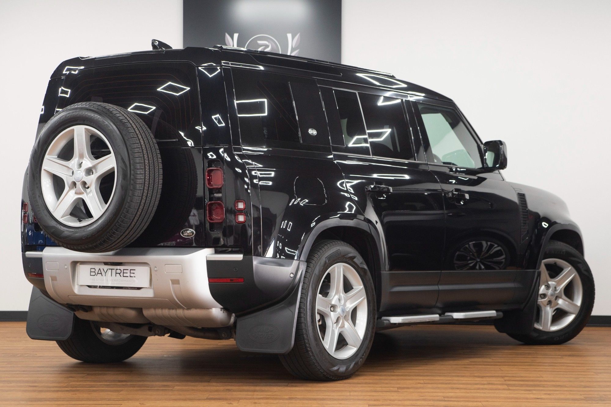 USED 2021 21 LAND ROVER DEFENDER 3.0 SE MHEV 