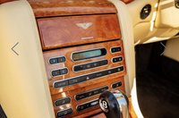 USED 2006 56 BENTLEY AZURE 6.8 AZURE 2d 451 BHP Well-Specified Azure with 39,000 From New + Just been serviced at Bentley Manchester + Silver Lake Blue Over Cream Leather + Desirable Second Generation Azure With 6.75 Litre Twin-Turbo Engine