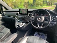 USED 2017 67 MERCEDES-BENZ V-CLASS 2.1 V 220 D AMG LINE XL 5d 161 BHP VERY RARE - HUGE SPECIFICATION - MERCEDES V/CLASS V220 D AMG LINE PREMIUM - AUTOMATIC - XLWB MPV - 8 SEATER - 1 FORMER KEEPER - SERVICE HISTORY
