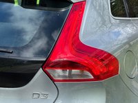 USED 2014 14 VOLVO V40 2.0 D3 R-DESIGN LUX NAV 5d 148 BHP 