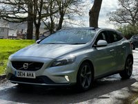 USED 2014 14 VOLVO V40 2.0 D3 R-DESIGN LUX NAV 5d 148 BHP 