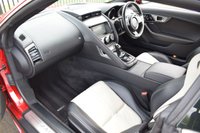 USED 2015 JAGUAR F-TYPE 5.0 R AWD 2d 550 BHP ITALIAN RACING RED / LOW MILES