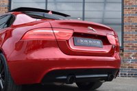 USED 2016 66 JAGUAR XE 3.0 S 4d 335 BHP PAN ROOF / MERIDIAN / BLACK PK