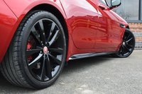 USED 2016 66 JAGUAR XE 3.0 S 4d 335 BHP PAN ROOF / MERIDIAN / BLACK PK