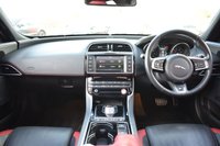 USED 2016 66 JAGUAR XE 3.0 S 4d 335 BHP PAN ROOF / MERIDIAN / BLACK PK