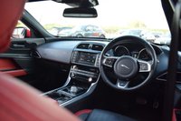 USED 2016 66 JAGUAR XE 3.0 S 4d 335 BHP PAN ROOF / MERIDIAN / BLACK PK