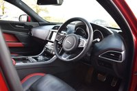 USED 2016 66 JAGUAR XE 3.0 S 4d 335 BHP PAN ROOF / MERIDIAN / BLACK PK