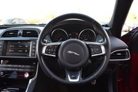 USED 2016 66 JAGUAR XE 3.0 S 4d 335 BHP PAN ROOF / MERIDIAN / BLACK PK