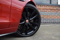 USED 2016 66 JAGUAR XE 3.0 S 4d 335 BHP PAN ROOF / MERIDIAN / BLACK PK