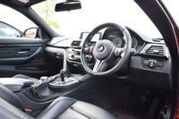 USED 2018 68 BMW M4 3.0 M4 COMPETITION 2d 444 BHP HEADS UP DISPLAY / CARBON INT