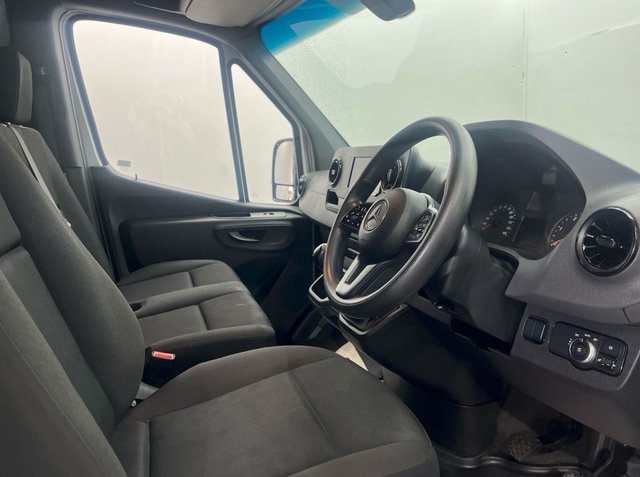 2019 Mercedes-Benz SPRINTER - Photo 11