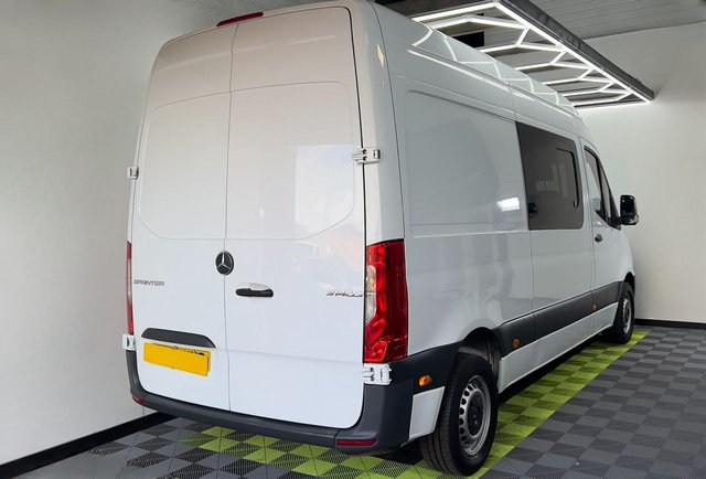 2019 Mercedes-Benz SPRINTER - Photo 2