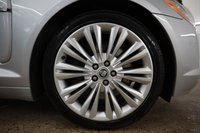 USED 2010 J JAGUAR XF 3.0 V6 PREMIUM LUXURY 4d 240 BHP With a great service record and low miles for a 2010 plate.