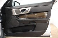USED 2010 J JAGUAR XF 3.0 V6 PREMIUM LUXURY 4d 240 BHP With a great service record and low miles for a 2010 plate.
