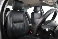 USED 2010 J JAGUAR XF 3.0 V6 PREMIUM LUXURY 4d 240 BHP With a great service record and low miles for a 2010 plate.