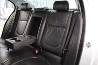 USED 2010 J JAGUAR XF 3.0 V6 PREMIUM LUXURY 4d 240 BHP With a great service record and low miles for a 2010 plate.