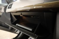 USED 2010 J JAGUAR XF 3.0 V6 PREMIUM LUXURY 4d 240 BHP With a great service record and low miles for a 2010 plate.