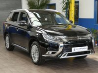 USED 2019 69 MITSUBISHI OUTLANDER 2.4 PHEV EXCEED SAFETY 5d 222 BHP SAT NAV HEATED LEATHER REAR CAMERA PARKING SENSORS. EXCELLENT SERVICE HISTORY MITSUBISHI WARRANTY DEC 2024