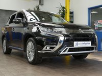 USED 2019 69 MITSUBISHI OUTLANDER 2.4 PHEV EXCEED SAFETY 5d 222 BHP SAT NAV HEATED LEATHER REAR CAMERA PARKING SENSORS. EXCELLENT SERVICE HISTORY MITSUBISHI WARRANTY DEC 2024