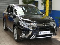 USED 2019 69 MITSUBISHI OUTLANDER 2.4 PHEV EXCEED SAFETY 5d 222 BHP SAT NAV HEATED LEATHER REAR CAMERA PARKING SENSORS. EXCELLENT SERVICE HISTORY MITSUBISHI WARRANTY DEC 2024