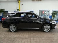 USED 2019 69 MITSUBISHI OUTLANDER 2.4 PHEV EXCEED SAFETY 5d 222 BHP SAT NAV HEATED LEATHER REAR CAMERA PARKING SENSORS. EXCELLENT SERVICE HISTORY MITSUBISHI WARRANTY DEC 2024