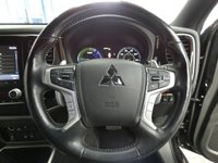 USED 2019 69 MITSUBISHI OUTLANDER 2.4 PHEV EXCEED SAFETY 5d 222 BHP SAT NAV HEATED LEATHER REAR CAMERA PARKING SENSORS. EXCELLENT SERVICE HISTORY MITSUBISHI WARRANTY DEC 2024