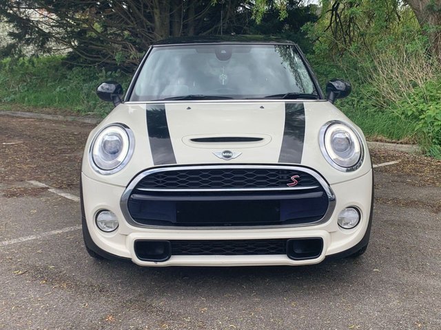 View our MINI HATCH COOPER