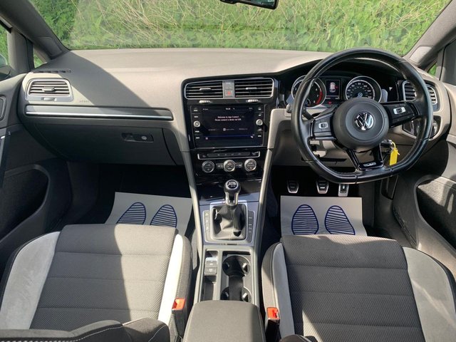 View our VOLKSWAGEN GOLF