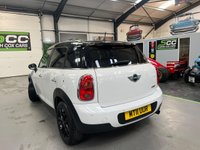 USED 2011 11 MINI COUNTRYMAN 1.6L COOPER 5d 122 BHP Panoramic Roof, CHILI Pack