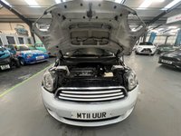 USED 2011 11 MINI COUNTRYMAN 1.6L COOPER 5d 122 BHP Panoramic Roof, CHILI Pack