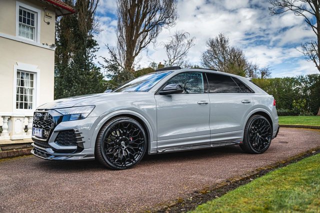 View our AUDI Q8